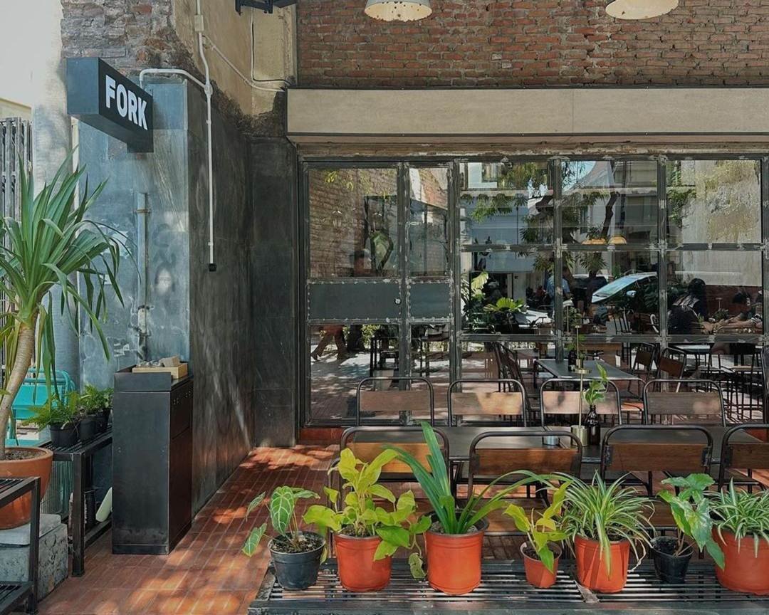 Foto Outlet Fork Surabaya